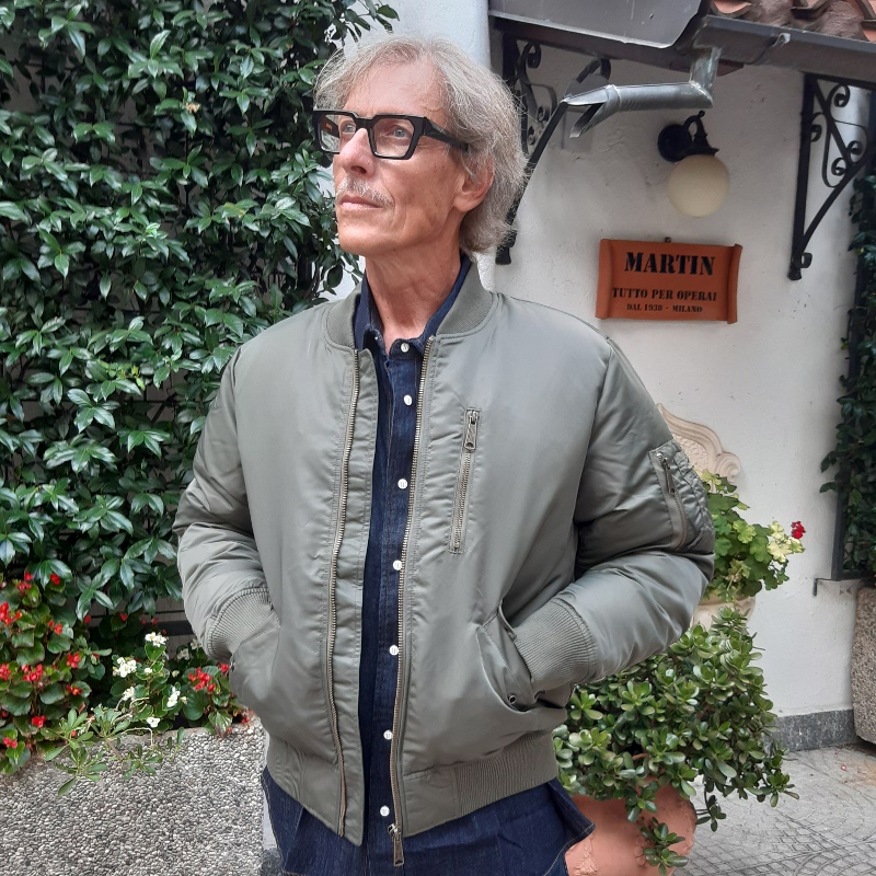 BOMBER JACKET